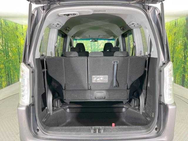 ステップワゴンスパーダ Ｚ　純正８型ナビ　両側電動ドア　バックカメラ　禁煙車　スマートキー　ＨＩＤヘッド　ビルトインＥＴＣ　クルコン　純正１６インチアルミ　オートライト　オートエアコン　Ｂｌｕｅｔｏｏｔｈ（11枚目）