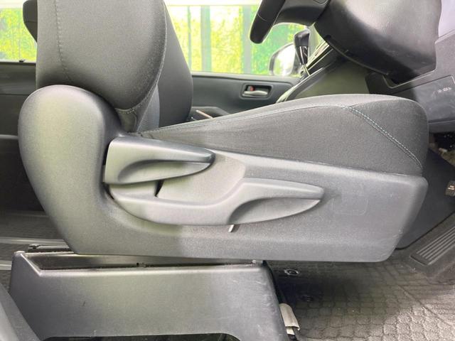 ヴォクシー ＺＳ　両側電動ドア　純正ＳＤナビ　バックカメラ　禁煙車　ドラレコ　スマートキー　ＬＥＤヘッド　ビルトインＥＴＣ　純正１６インチアルミ　オートライト　デュアルエアコン　Ｂｌｕｅｔｏｏｔｈ　ＣＤ　ＤＶＤ再生（47枚目）