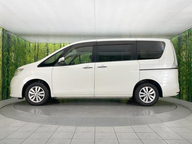 セレナ ２０Ｇ　両側パワースライドドア　後席モニター　純正ナビ　バックカメラ　禁煙車　ＥＴＣ　ドライブレコーダー　クルーズコントロール　スマートキー　プッシュスタート　オートエアコン　純正１５インチアルミ（29枚目）