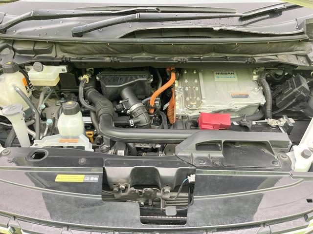 セレナ ｅ－パワー　ハイウェイスターＧ　両側電動ドア　純正ＳＤナビ　全周囲カメラ　衝突被害軽減システム　レーダークルーズ　禁煙車　コーナーセンサー　スマートキー　ＬＥＤヘッド　ビルトインＥＴＣ　純正１６インチアルミ　オートハイビーム（19枚目）