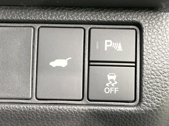 ヴェゼル ｅ：ＨＥＶ　Ｚ　全周囲カメラ　衝突被害軽減システム　レーダークルーズ　禁煙車　電動リアゲート　ハーフレザーシート　コーナーセンサー　スマートキー　ＬＥＤヘッド　ＥＴＣ２．０　純正１８インチアルミ　オートハイビーム（5枚目）