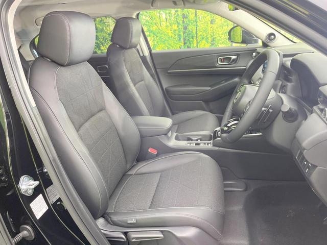 ヴェゼル ｅ：ＨＥＶ　Ｚ　全周囲カメラ　衝突被害軽減システム　レーダークルーズ　禁煙車　電動リアゲート　ハーフレザーシート　コーナーセンサー　スマートキー　ＬＥＤヘッド　ＥＴＣ２．０　純正１８インチアルミ　オートハイビーム（8枚目）