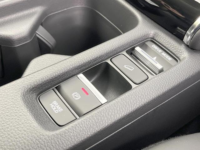 ヴェゼル ｅ：ＨＥＶ　Ｚ　全周囲カメラ　衝突被害軽減システム　レーダークルーズ　禁煙車　電動リアゲート　ハーフレザーシート　コーナーセンサー　スマートキー　ＬＥＤヘッド　ＥＴＣ２．０　純正１８インチアルミ　オートハイビーム（60枚目）