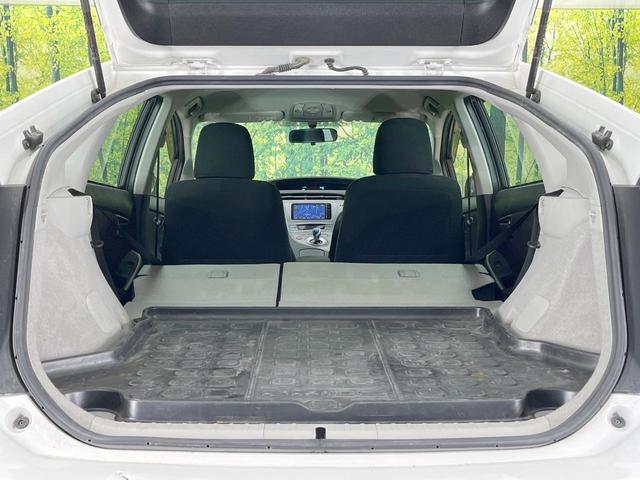 プリウス Ｓ　純正ＳＤナビ　バックカメラ　衝突被害軽減システム　禁煙車　スマートキー　ＨＩＤヘッド　ビルトインＥＴＣ　純正１５インチアルミ　オートライト　オートエアコン　Ｂｌｕｅｔｏｏｔｈ　ＣＤ　ＤＶＤ再生（10枚目）