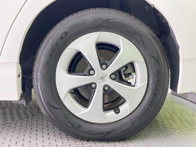 プリウス Ｓ　純正ＳＤナビ　バックカメラ　衝突被害軽減システム　禁煙車　スマートキー　ＨＩＤヘッド　ビルトインＥＴＣ　純正１５インチアルミ　オートライト　オートエアコン　Ｂｌｕｅｔｏｏｔｈ　ＣＤ　ＤＶＤ再生（23枚目）