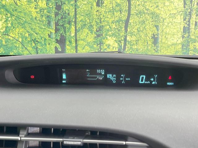 プリウス Ｓ　純正ＳＤナビ　バックカメラ　衝突被害軽減システム　禁煙車　スマートキー　ＨＩＤヘッド　ビルトインＥＴＣ　純正１５インチアルミ　オートライト　オートエアコン　Ｂｌｕｅｔｏｏｔｈ　ＣＤ　ＤＶＤ再生（46枚目）