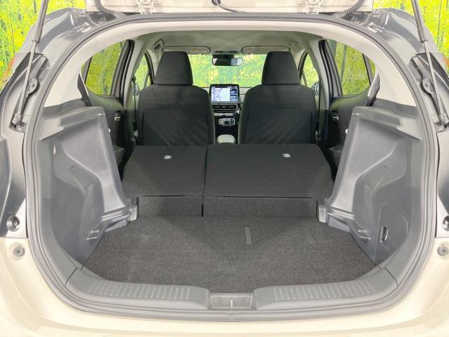 アクア Ｚ　ラフィネ　純正ナビ付ＤＡ　全周囲カメラ　衝突軽減　レーダークルーズ　禁煙車　コーナーセンサー　スマートキー　ＬＥＤヘッド　ビルトインＥＴＣ　純正１６インチアルミ　オートハイビーム　オートライト　オートエアコン（43枚目）