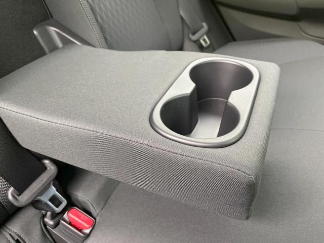 アクア Ｚ　ラフィネ　純正ナビ付ＤＡ　全周囲カメラ　衝突軽減　レーダークルーズ　禁煙車　コーナーセンサー　スマートキー　ＬＥＤヘッド　ビルトインＥＴＣ　純正１６インチアルミ　オートハイビーム　オートライト　オートエアコン（45枚目）