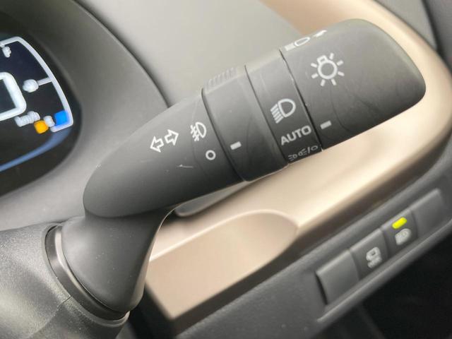 アクア Ｚ　ラフィネ　純正ナビ付ＤＡ　全周囲カメラ　衝突軽減　レーダークルーズ　禁煙車　コーナーセンサー　スマートキー　ＬＥＤヘッド　ビルトインＥＴＣ　純正１６インチアルミ　オートハイビーム　オートライト　オートエアコン（52枚目）