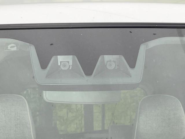 ムーヴキャンバス ストライプスＧ　両側電動スライドドア　衝突被害軽減システム　禁煙車　コーナーセンサー　スマートキー　ＬＥＤヘッド　オートハイビーム　オートライト　オートエアコン　ＬＥＤフォグ　シートヒーター（3枚目）