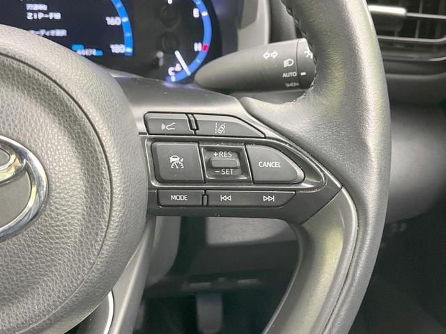 ヤリスクロス ハイブリッドＺ　純正ナビ付ＤＡ　全周囲カメラ　衝突軽減　レーダークルーズ　ＢＳＭ　禁煙車　　パワーシート　コーナーセンサー　スマートキー　ＬＥＤヘッド　ビルトインＥＴＣ　純正１８インチアルミ　オートハイビーム（7枚目）