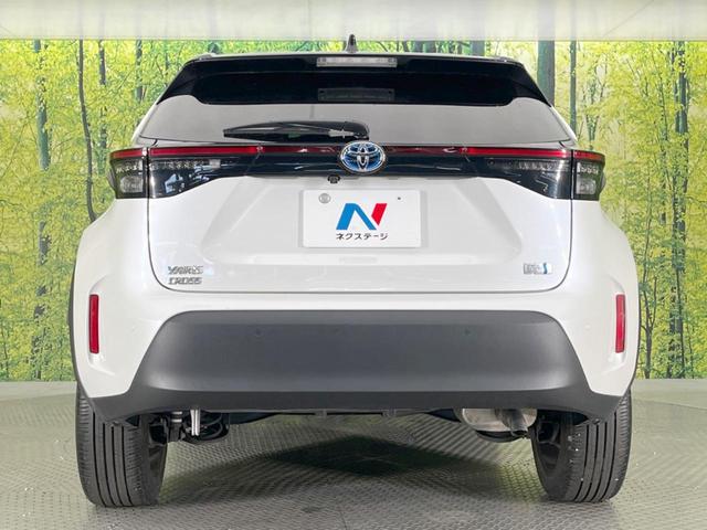 ヤリスクロス ハイブリッドＺ　純正ナビ付ＤＡ　全周囲カメラ　衝突軽減　レーダークルーズ　ＢＳＭ　禁煙車　　パワーシート　コーナーセンサー　スマートキー　ＬＥＤヘッド　ビルトインＥＴＣ　純正１８インチアルミ　オートハイビーム（15枚目）