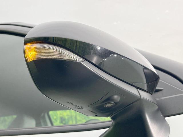 ヤリスクロス ハイブリッドＺ　純正ナビ付ＤＡ　全周囲カメラ　衝突軽減　レーダークルーズ　ＢＳＭ　禁煙車　　パワーシート　コーナーセンサー　スマートキー　ＬＥＤヘッド　ビルトインＥＴＣ　純正１８インチアルミ　オートハイビーム（27枚目）