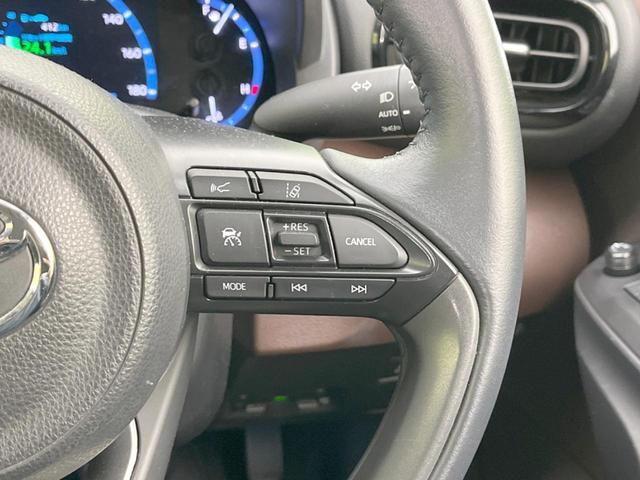 ヤリスクロス ハイブリッドＺ　純正ＤＡ　衝突軽減装置　レーダークルーズコントロール　バックカメラ　ＢＳＭ　ＥＴＣ　ドライブレコーダー　シートヒーター　パワーシート　パワーバックドア　ＬＥＤヘッドライト（7枚目）