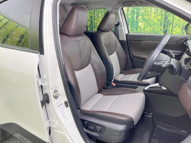 ヤリスクロス ハイブリッドＺ　純正ＤＡ　衝突軽減装置　レーダークルーズコントロール　バックカメラ　ＢＳＭ　ＥＴＣ　ドライブレコーダー　シートヒーター　パワーシート　パワーバックドア　ＬＥＤヘッドライト（8枚目）