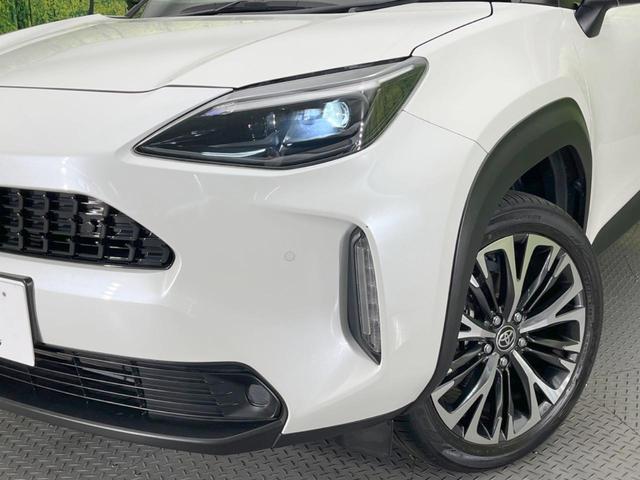 ヤリスクロス ハイブリッドＺ　純正ＤＡ　衝突軽減装置　レーダークルーズコントロール　バックカメラ　ＢＳＭ　ＥＴＣ　ドライブレコーダー　シートヒーター　パワーシート　パワーバックドア　ＬＥＤヘッドライト（12枚目）