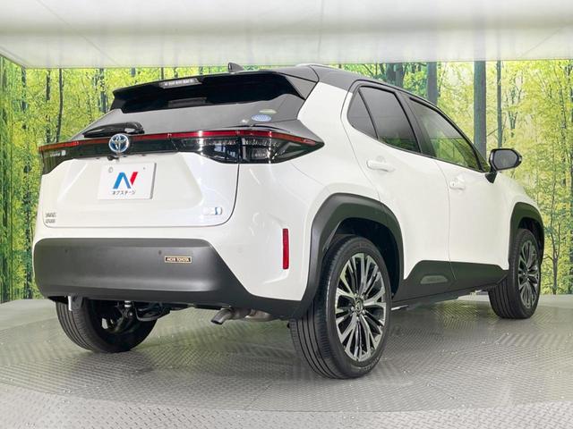 ヤリスクロス ハイブリッドＺ　純正ＤＡ　衝突軽減装置　レーダークルーズコントロール　バックカメラ　ＢＳＭ　ＥＴＣ　ドライブレコーダー　シートヒーター　パワーシート　パワーバックドア　ＬＥＤヘッドライト（17枚目）