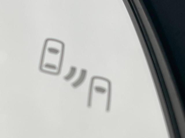 ハリアー Ｇ　純正１２型ナビ　バックカメラ　衝突軽減システム　レーダークルーズ　禁煙車　ＢＳＭ　電動リアゲート　ドラレコ　コーナーセンサー　スマートキー　ＬＥＤヘッド　ＥＴＣ２．０　純正１８インチアルミ（7枚目）