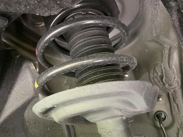 ハリアー Ｇ　純正１２型ナビ　バックカメラ　衝突軽減システム　レーダークルーズ　禁煙車　ＢＳＭ　電動リアゲート　ドラレコ　コーナーセンサー　スマートキー　ＬＥＤヘッド　ＥＴＣ２．０　純正１８インチアルミ（20枚目）