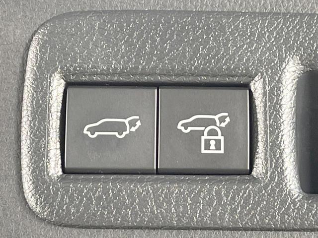 ハリアー Ｇ　純正１２型ナビ　バックカメラ　衝突軽減システム　レーダークルーズ　禁煙車　ＢＳＭ　電動リアゲート　ドラレコ　コーナーセンサー　スマートキー　ＬＥＤヘッド　ＥＴＣ２．０　純正１８インチアルミ（42枚目）