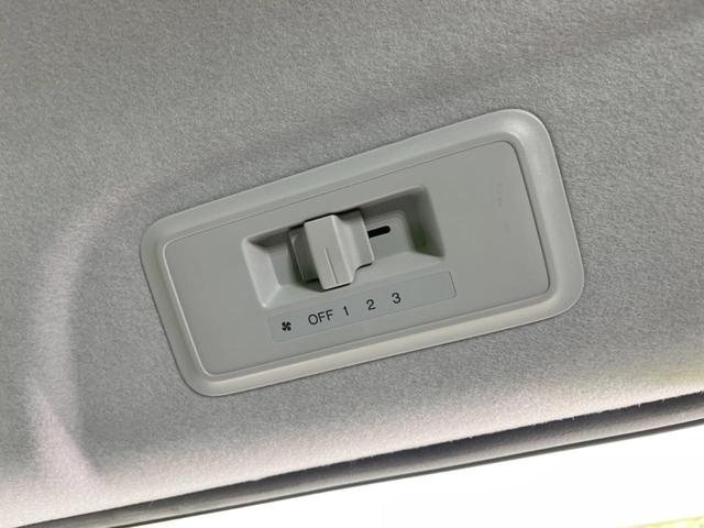 ステップワゴンスパーダ Ｚ　ＨＤＤナビエディション　純正ナビ　後席モニター　両側電動ドア　バックカメラ　禁煙車　ドラレコ　スマートキー　ＨＩＤヘッド　ビルトインＥＴＣ　純正１６インチアルミ　オートエアコン　ＣＤ　ＤＶＤ再生　地デジ　パドルシフト（38枚目）