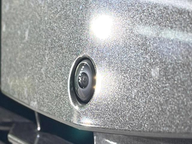 アルファードハイブリッド Ｚ　ガラスルーフ　フルエアロ　両側電動ドア　純正１４型ナビ　後席モニター　全周囲カメラ　１００Ｖ電源　衝突被害軽減システム　レーダークルーズ　禁煙車　電動リアゲート　シートエアコン　ＥＴＣ２．０（25枚目）