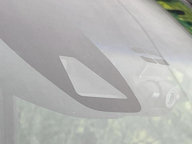 オデッセイ アブソルート・ＥＸ　純正１０型ナビ　両側電動ドア　全周囲カメラ　衝突軽減システム　禁煙車　ハーフレザーシート　ドラレコ　コーナーセンサー　スマートキー　ＬＥＤヘッド　ＥＴＣ２．０　純正１８インチアルミ　オートハイビーム（3枚目）