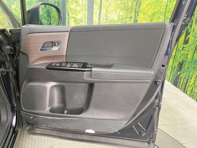 オデッセイ アブソルート・ＥＸ　純正１０型ナビ　両側電動ドア　全周囲カメラ　衝突軽減システム　禁煙車　ハーフレザーシート　ドラレコ　コーナーセンサー　スマートキー　ＬＥＤヘッド　ＥＴＣ２．０　純正１８インチアルミ　オートハイビーム（38枚目）