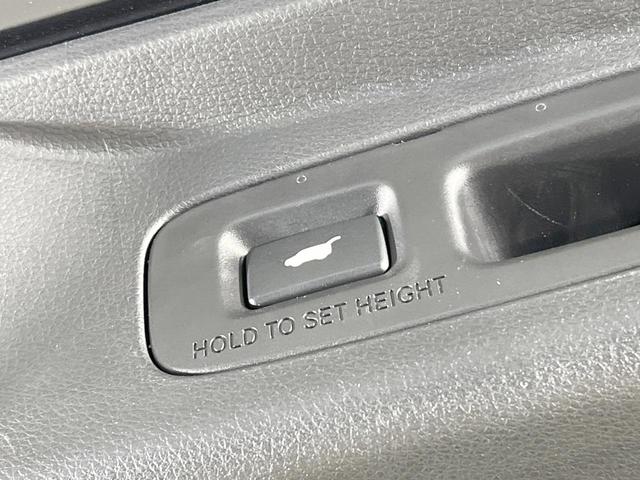 オデッセイ アブソルート・ＥＸ　純正１０型ナビ　両側電動ドア　全周囲カメラ　衝突軽減システム　禁煙車　ハーフレザーシート　ドラレコ　コーナーセンサー　スマートキー　ＬＥＤヘッド　ＥＴＣ２．０　純正１８インチアルミ　オートハイビーム（42枚目）