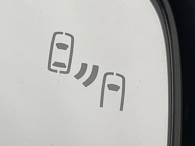 プリウス X バックカメラ 衝突被害軽減システム レーダークルーズ 禁煙車 ドラレコ スマートキー LEDヘッド ETC2.0 オートハイビーム 車線逸脱警報 オートライト オートエアコン Bluetooth(4枚目)