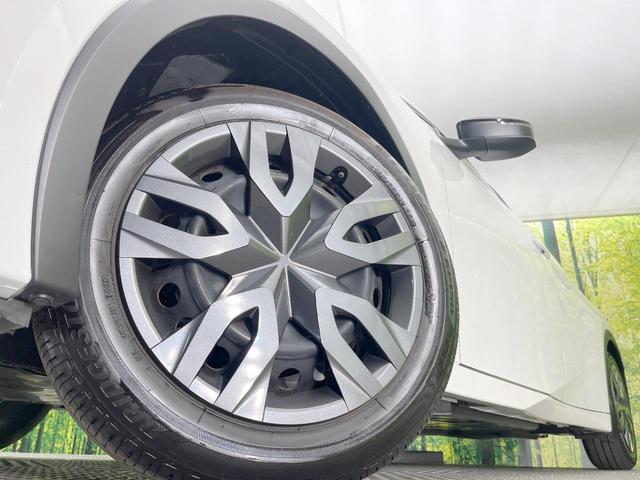 プリウス X バックカメラ 衝突被害軽減システム レーダークルーズ 禁煙車 ドラレコ スマートキー LEDヘッド ETC2.0 オートハイビーム 車線逸脱警報 オートライト オートエアコン Bluetooth(13枚目)