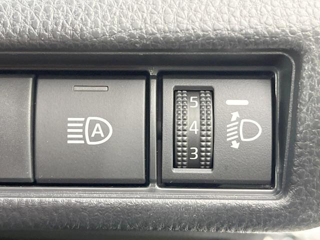 プリウス X バックカメラ 衝突被害軽減システム レーダークルーズ 禁煙車 ドラレコ スマートキー LEDヘッド ETC2.0 オートハイビーム 車線逸脱警報 オートライト オートエアコン Bluetooth(41枚目)