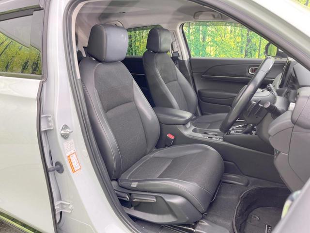 ヴェゼル ｅ：ＨＥＶ　Ｚ　純正ＳＤナビ　バックカメラ　衝突被害軽減システム　レーダークルーズ　禁煙車　ブラインドスポットモニター　電動リアゲート　ドラレコ　コーナーセンサー　スマートキー　ＬＥＤヘッド　ビルトインＥＴＣ（8枚目）