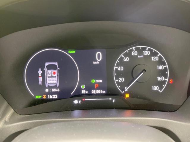 ヴェゼル ｅ：ＨＥＶ　Ｚ　純正ＳＤナビ　バックカメラ　衝突被害軽減システム　レーダークルーズ　禁煙車　ブラインドスポットモニター　電動リアゲート　ドラレコ　コーナーセンサー　スマートキー　ＬＥＤヘッド　ビルトインＥＴＣ（25枚目）