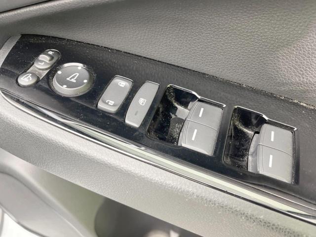 ヴェゼル ｅ：ＨＥＶ　Ｚ　純正ＳＤナビ　バックカメラ　衝突被害軽減システム　レーダークルーズ　禁煙車　ブラインドスポットモニター　電動リアゲート　ドラレコ　コーナーセンサー　スマートキー　ＬＥＤヘッド　ビルトインＥＴＣ（40枚目）