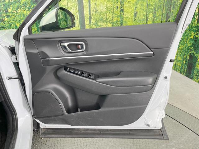 ヴェゼル ｅ：ＨＥＶ　Ｚ　純正ＳＤナビ　バックカメラ　衝突被害軽減システム　レーダークルーズ　禁煙車　ブラインドスポットモニター　電動リアゲート　ドラレコ　コーナーセンサー　スマートキー　ＬＥＤヘッド　ビルトインＥＴＣ（55枚目）