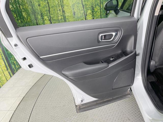 ヴェゼル ｅ：ＨＥＶ　Ｚ　純正ＳＤナビ　バックカメラ　衝突被害軽減システム　レーダークルーズ　禁煙車　ブラインドスポットモニター　電動リアゲート　ドラレコ　コーナーセンサー　スマートキー　ＬＥＤヘッド　ビルトインＥＴＣ（56枚目）