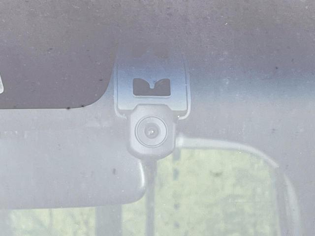 N-BOXカスタム Lターボ 両側電動ドア 純正ナビ 衝突軽減システム レーダークルーズ 禁煙車 シートヒーター ドラレコ スマートキー LEDヘッド ETC 純正15インチアルミ オートハイビーム 電動パーキングブレーキ(26枚目)