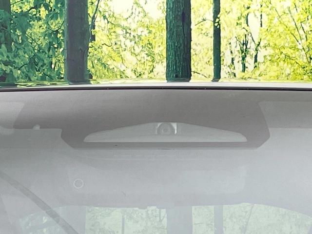 プリウス Z ガラスルーフ 純正12.3型ナビ 全周囲カメラ 100V電源 衝突軽減システム レーダークルーズ 禁煙車 電動リアゲート 前席シートエアコン パワーシート ドラレコ コーナーセンサー スマートキー(5枚目)