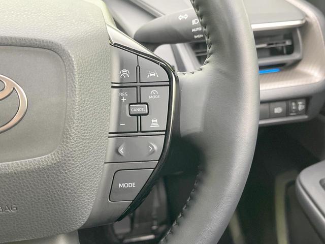 プリウス Z ガラスルーフ 純正12.3型ナビ 全周囲カメラ 100V電源 衝突軽減システム レーダークルーズ 禁煙車 電動リアゲート 前席シートエアコン パワーシート ドラレコ コーナーセンサー スマートキー(7枚目)