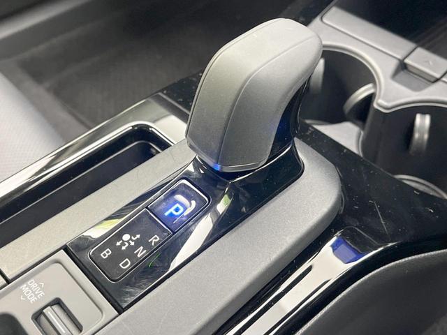 プリウス Z ガラスルーフ 純正12.3型ナビ 全周囲カメラ 100V電源 衝突軽減システム レーダークルーズ 禁煙車 電動リアゲート 前席シートエアコン パワーシート ドラレコ コーナーセンサー スマートキー(52枚目)