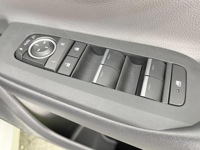 プリウス Z ガラスルーフ 純正12.3型ナビ 全周囲カメラ 100V電源 衝突軽減システム レーダークルーズ 禁煙車 電動リアゲート 前席シートエアコン パワーシート ドラレコ コーナーセンサー スマートキー(58枚目)