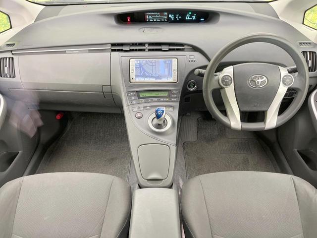 プリウス L 純正ナビ 禁煙車 スマートキー ETC 純正15インチアルミ オートライト オートエアコン CD DVD再生 地デジ ドアバイザー プライバシーガラス 盗難防止システム(2枚目)