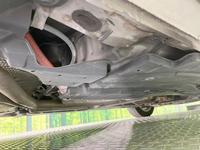 プリウス L 純正ナビ 禁煙車 スマートキー ETC 純正15インチアルミ オートライト オートエアコン CD DVD再生 地デジ ドアバイザー プライバシーガラス 盗難防止システム(23枚目)