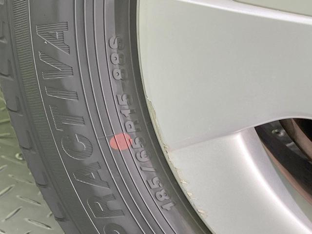 プリウス L 純正ナビ 禁煙車 スマートキー ETC 純正15インチアルミ オートライト オートエアコン CD DVD再生 地デジ ドアバイザー プライバシーガラス 盗難防止システム(29枚目)