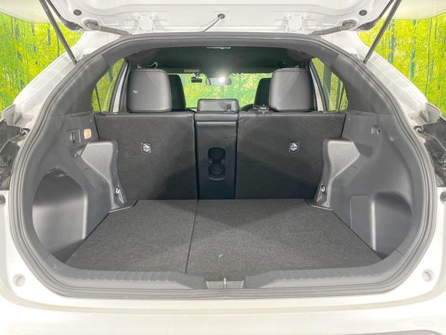 ヤリスクロス ハイブリッドZ 全周囲カメラ 衝突被害軽減システム レーダークルーズ 禁煙車 ハーフレザーシート パワーシート ドラレコ コーナーセンサー スマートキー LEDヘッド ETC2.0 純正18インチアルミ(10枚目)