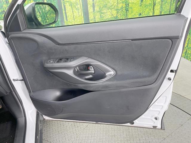 ヤリスクロス ハイブリッドZ 全周囲カメラ 衝突被害軽減システム レーダークルーズ 禁煙車 ハーフレザーシート パワーシート ドラレコ コーナーセンサー スマートキー LEDヘッド ETC2.0 純正18インチアルミ(42枚目)