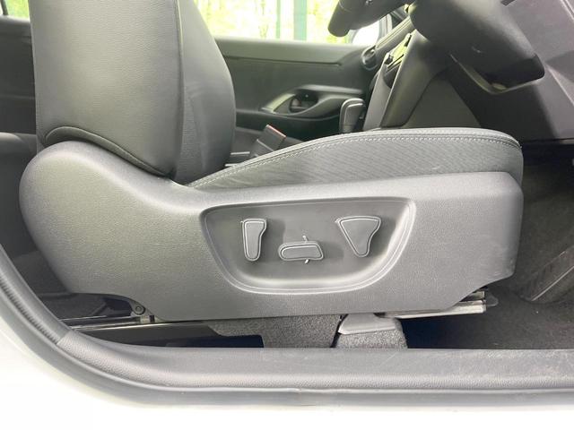 ヤリスクロス ハイブリッドZ 全周囲カメラ 衝突被害軽減システム レーダークルーズ 禁煙車 ハーフレザーシート パワーシート ドラレコ コーナーセンサー スマートキー LEDヘッド ETC2.0 純正18インチアルミ(49枚目)