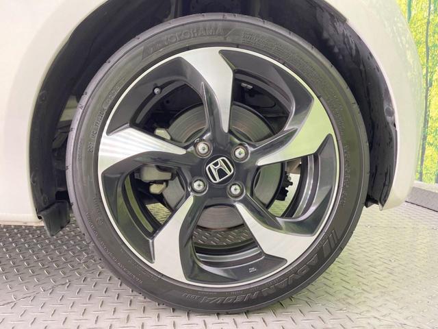 S660 α 衝突被害軽減システム 禁煙車 レザーシート スマートキー LEDヘッド ETC クルーズコントロール 純正15インチアルミ オートライト オートエアコン LEDフォグ(26枚目)