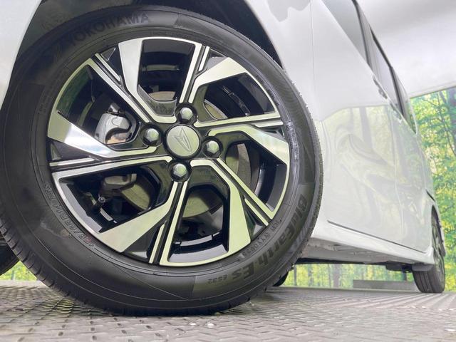 タント カスタムＸセレクション　両側電動ドア　純正ナビ　バックカメラ　衝突被害軽減システム　禁煙車　ハーフレザーシート　ドラレコ　コーナーセンサー　スマートキー　ＬＥＤヘッド　ＨＩＤヘッド　純正１５インチアルミ（12枚目）